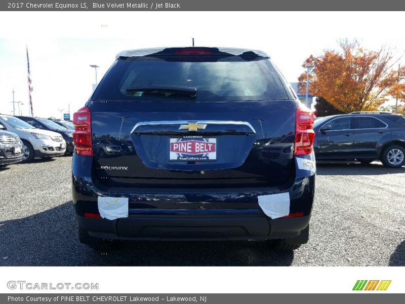 Blue Velvet Metallic / Jet Black 2017 Chevrolet Equinox LS