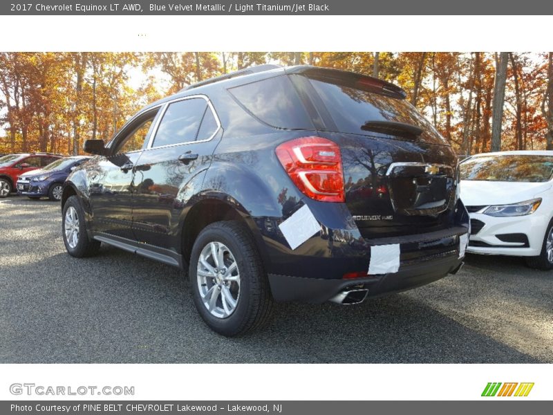 Blue Velvet Metallic / Light Titanium/Jet Black 2017 Chevrolet Equinox LT AWD