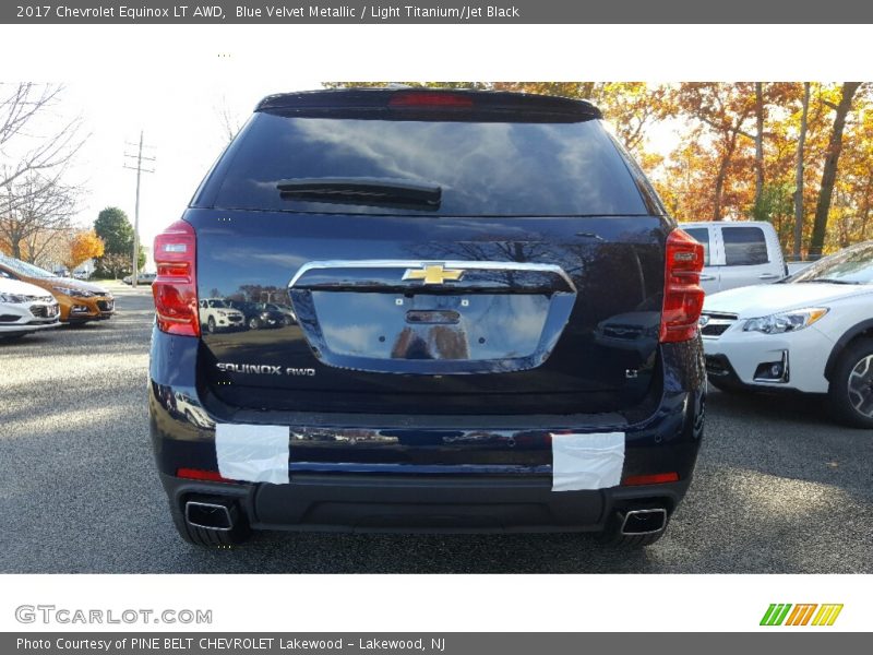 Blue Velvet Metallic / Light Titanium/Jet Black 2017 Chevrolet Equinox LT AWD