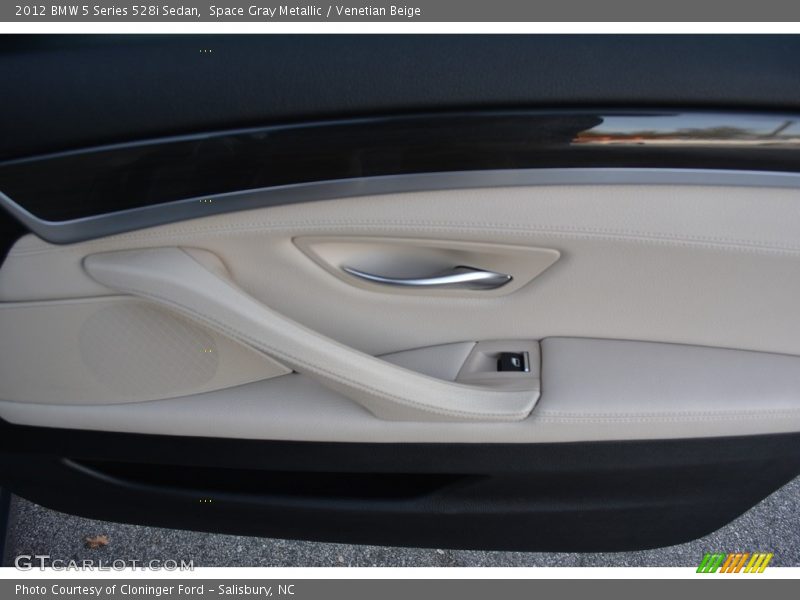 Space Gray Metallic / Venetian Beige 2012 BMW 5 Series 528i Sedan