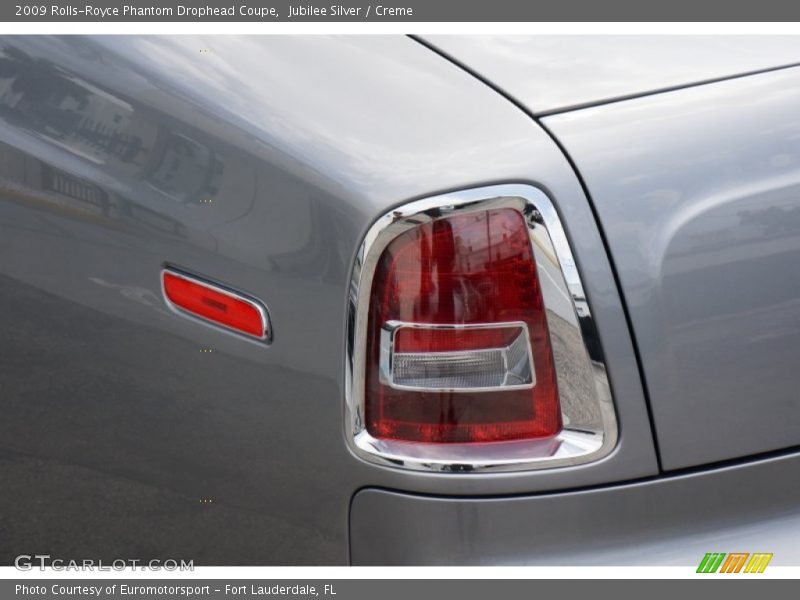 Jubilee Silver / Creme 2009 Rolls-Royce Phantom Drophead Coupe