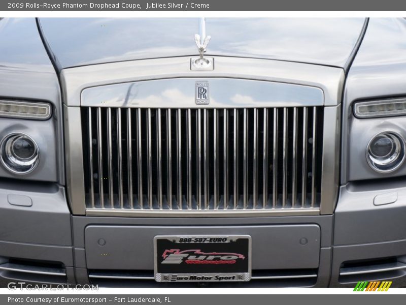 Jubilee Silver / Creme 2009 Rolls-Royce Phantom Drophead Coupe