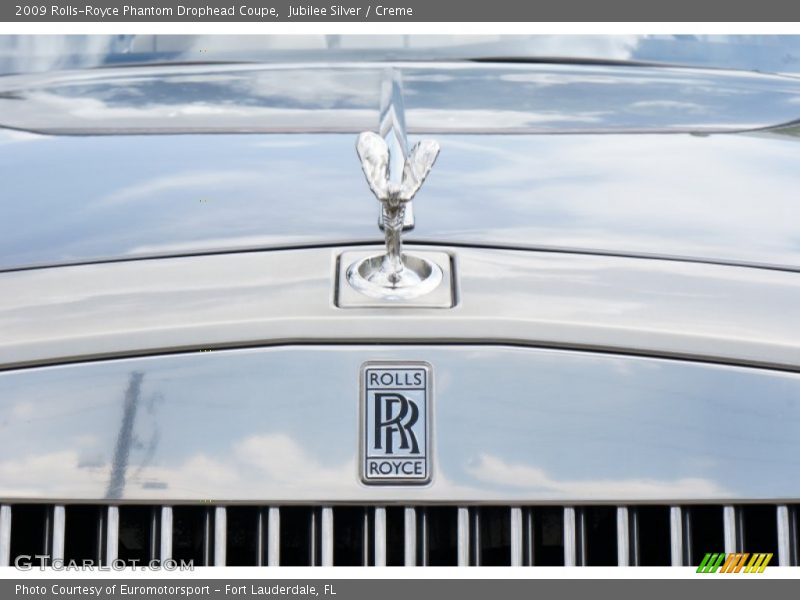 Jubilee Silver / Creme 2009 Rolls-Royce Phantom Drophead Coupe