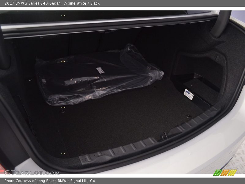 Alpine White / Black 2017 BMW 3 Series 340i Sedan