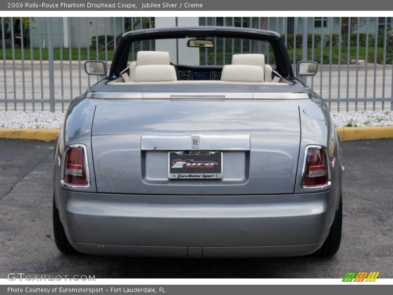 Jubilee Silver / Creme 2009 Rolls-Royce Phantom Drophead Coupe