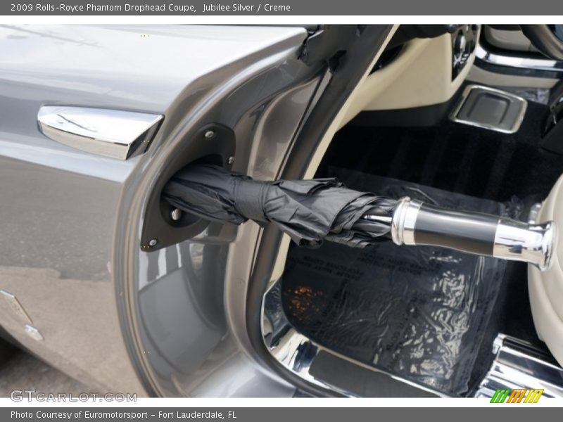 Jubilee Silver / Creme 2009 Rolls-Royce Phantom Drophead Coupe