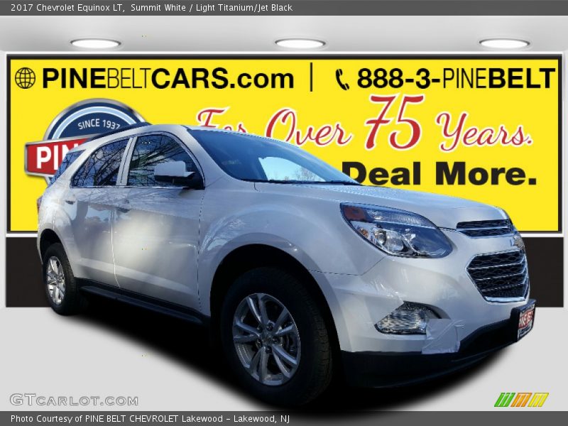 Summit White / Light Titanium/Jet Black 2017 Chevrolet Equinox LT