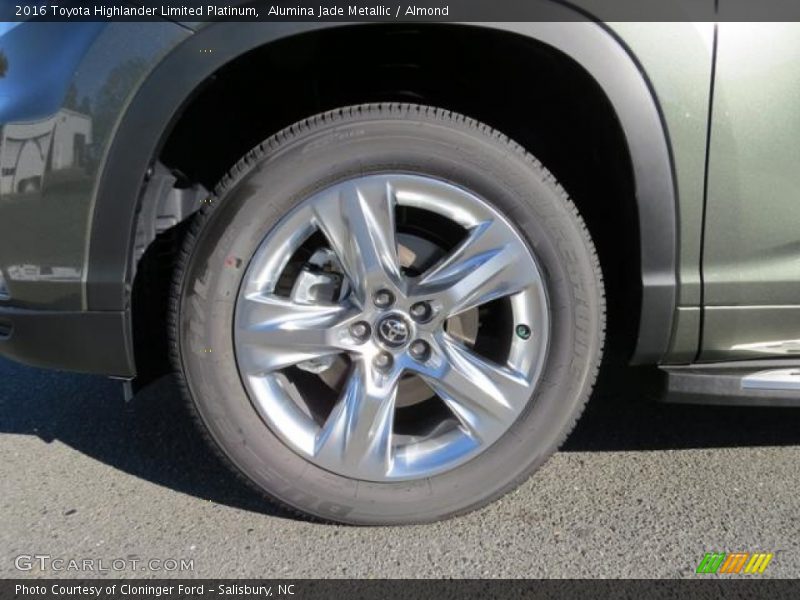  2016 Highlander Limited Platinum Wheel