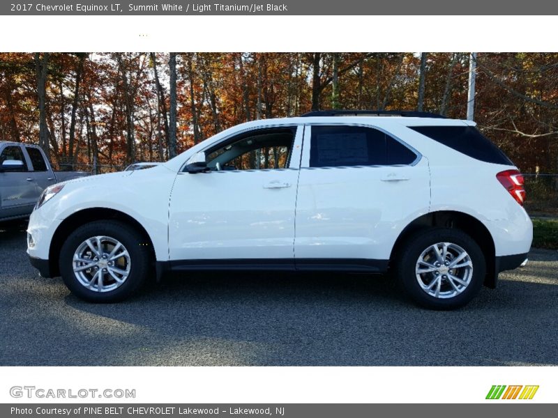 Summit White / Light Titanium/Jet Black 2017 Chevrolet Equinox LT