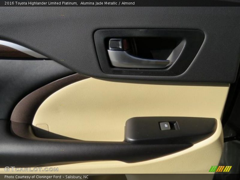 Alumina Jade Metallic / Almond 2016 Toyota Highlander Limited Platinum