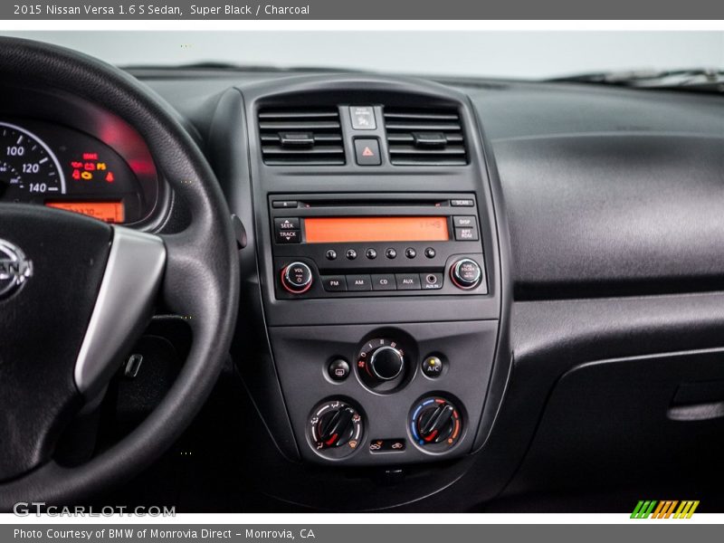 Super Black / Charcoal 2015 Nissan Versa 1.6 S Sedan