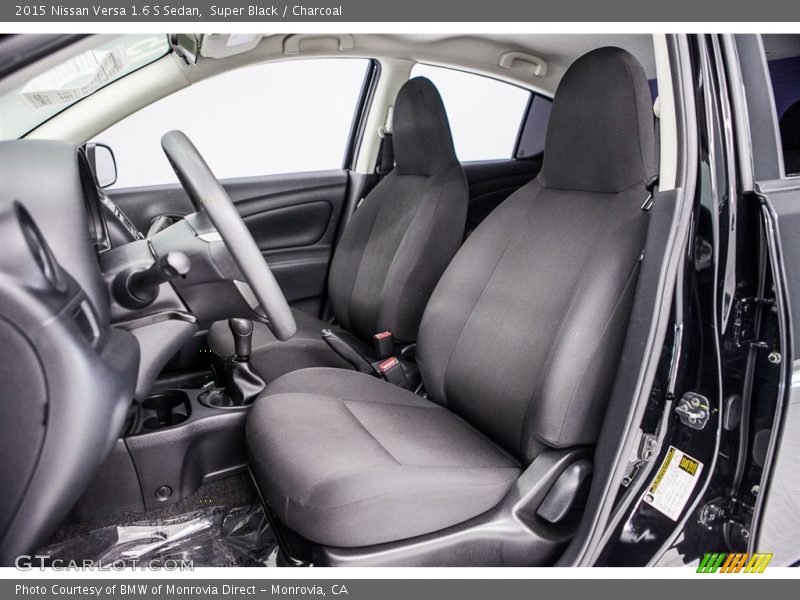 Super Black / Charcoal 2015 Nissan Versa 1.6 S Sedan