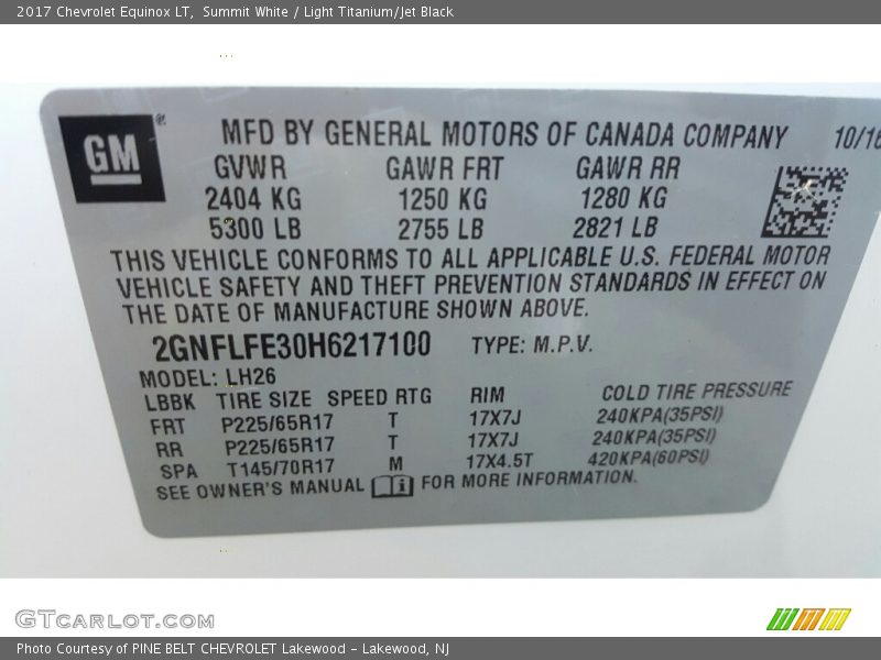 Summit White / Light Titanium/Jet Black 2017 Chevrolet Equinox LT