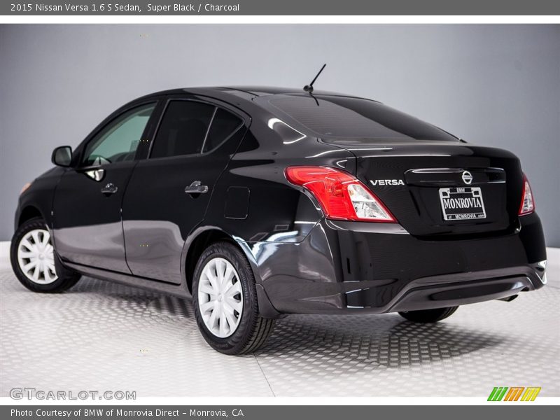 Super Black / Charcoal 2015 Nissan Versa 1.6 S Sedan