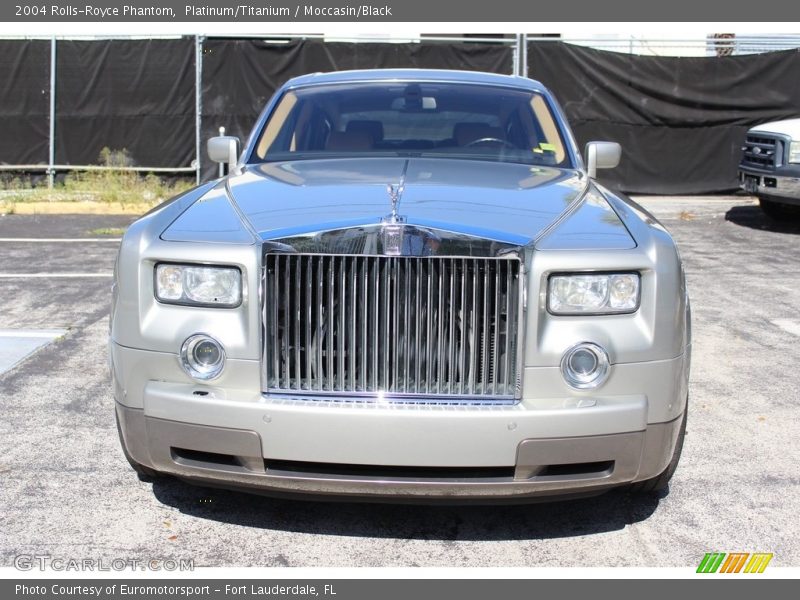 Platinum/Titanium / Moccasin/Black 2004 Rolls-Royce Phantom