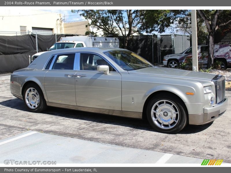 Platinum/Titanium / Moccasin/Black 2004 Rolls-Royce Phantom