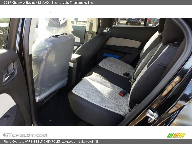Black / Light Titanium/Jet Black 2017 Chevrolet Equinox LT AWD