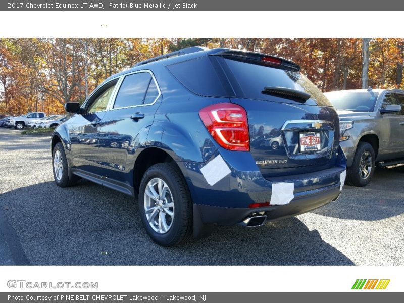 Patriot Blue Metallic / Jet Black 2017 Chevrolet Equinox LT AWD