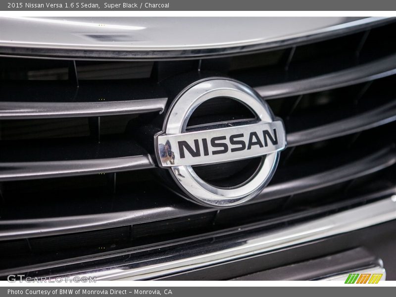 Super Black / Charcoal 2015 Nissan Versa 1.6 S Sedan