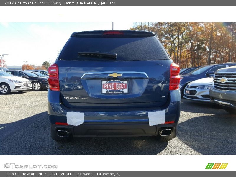 Patriot Blue Metallic / Jet Black 2017 Chevrolet Equinox LT AWD