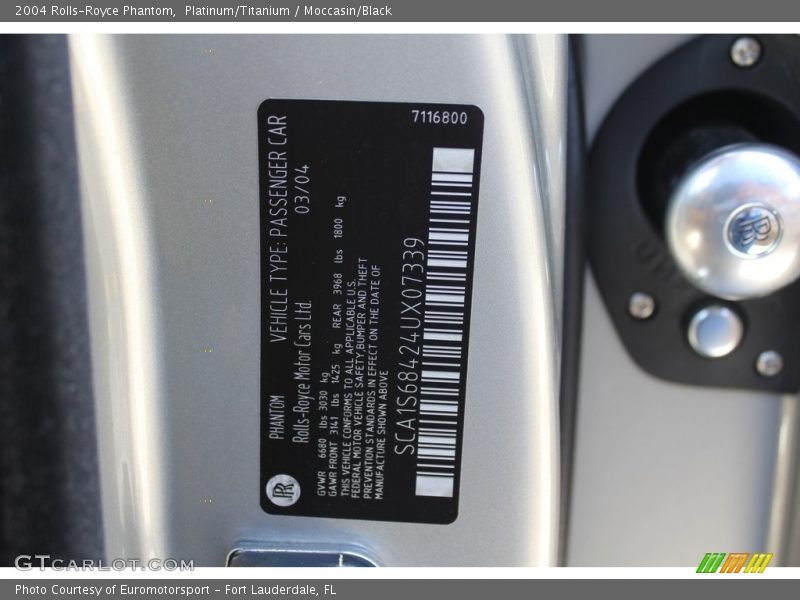 Platinum/Titanium / Moccasin/Black 2004 Rolls-Royce Phantom