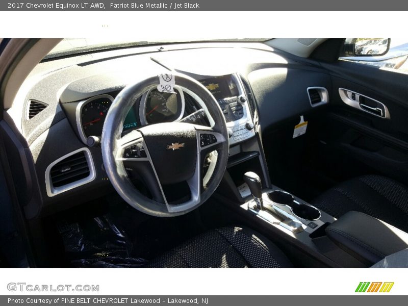 Patriot Blue Metallic / Jet Black 2017 Chevrolet Equinox LT AWD