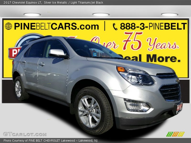 Silver Ice Metallic / Light Titanium/Jet Black 2017 Chevrolet Equinox LT