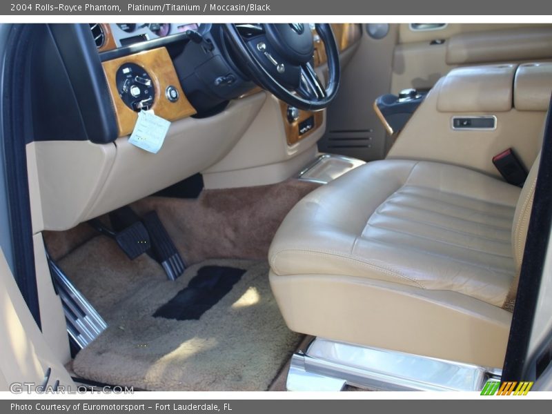 Front Seat of 2004 Phantom 