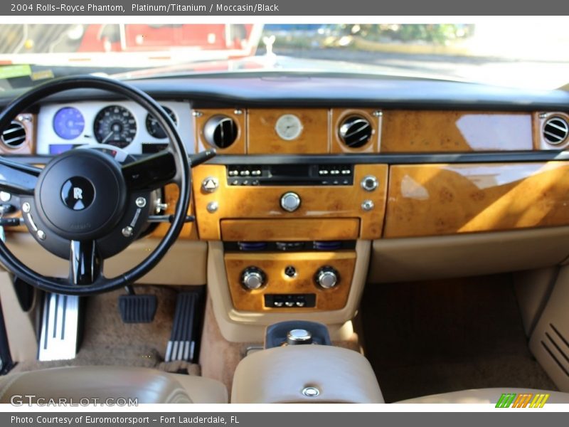 Dashboard of 2004 Phantom 