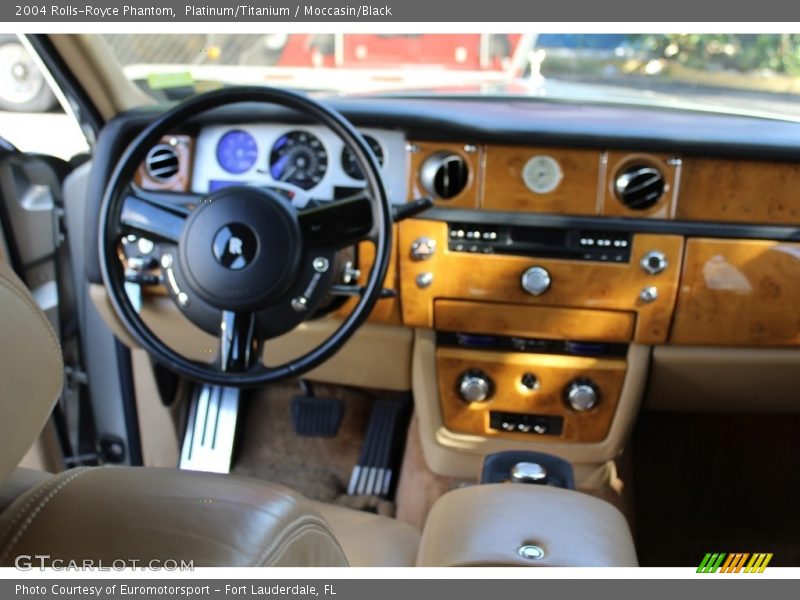 Platinum/Titanium / Moccasin/Black 2004 Rolls-Royce Phantom