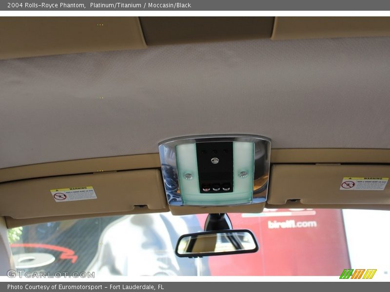 Platinum/Titanium / Moccasin/Black 2004 Rolls-Royce Phantom
