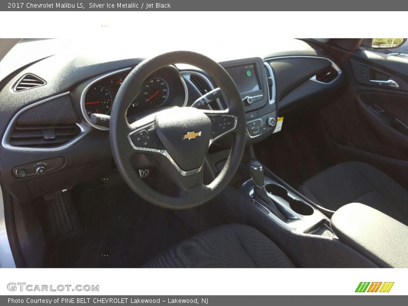 Silver Ice Metallic / Jet Black 2017 Chevrolet Malibu LS