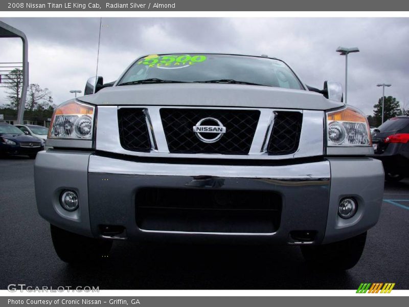Radiant Silver / Almond 2008 Nissan Titan LE King Cab