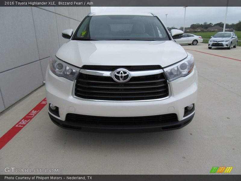 Blizzard Pearl / Ash 2016 Toyota Highlander XLE