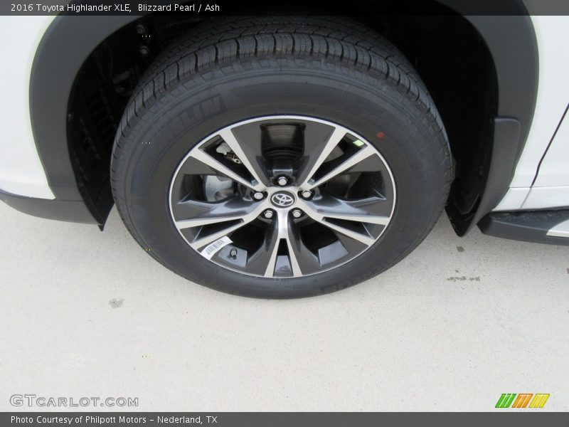 Blizzard Pearl / Ash 2016 Toyota Highlander XLE