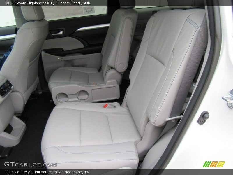 Blizzard Pearl / Ash 2016 Toyota Highlander XLE