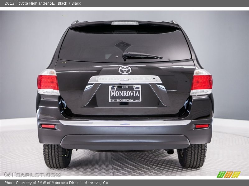 Black / Black 2013 Toyota Highlander SE