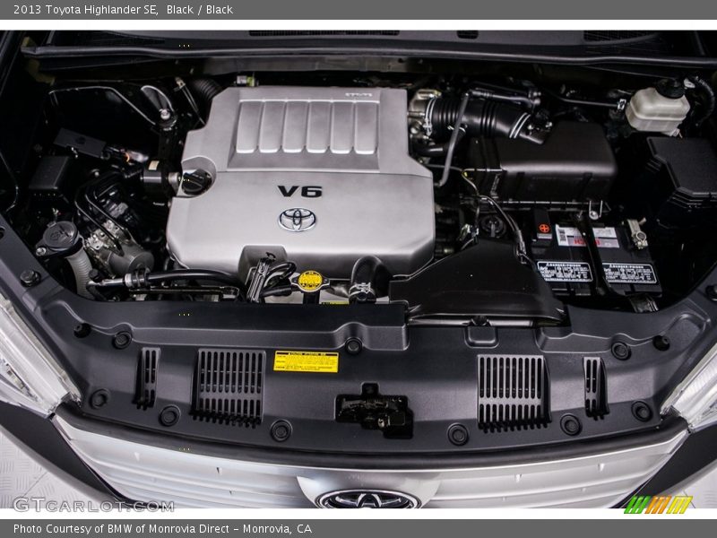 Black / Black 2013 Toyota Highlander SE