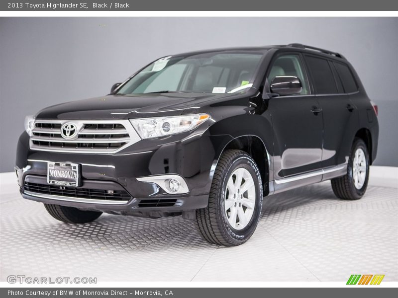 Black / Black 2013 Toyota Highlander SE