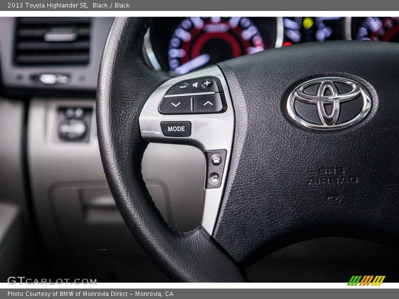 Black / Black 2013 Toyota Highlander SE