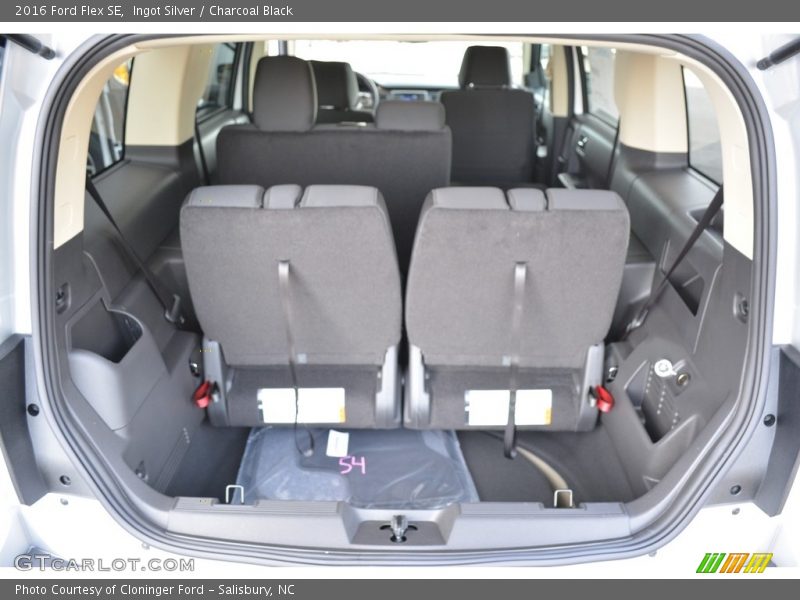 Ingot Silver / Charcoal Black 2016 Ford Flex SE