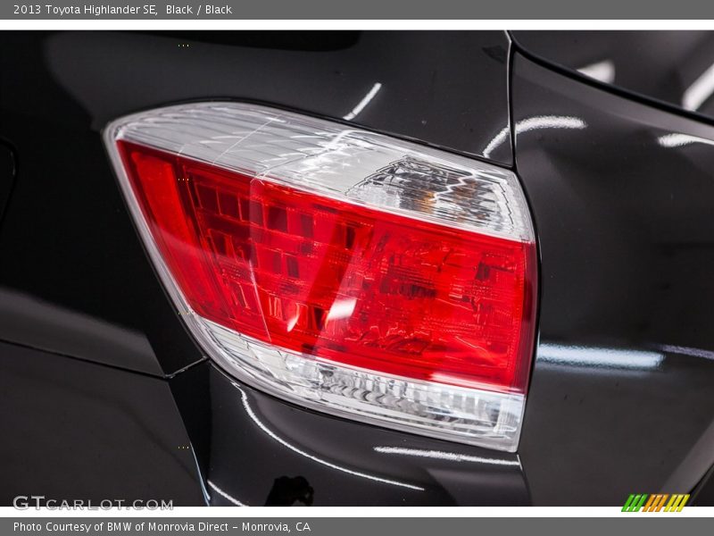 Black / Black 2013 Toyota Highlander SE