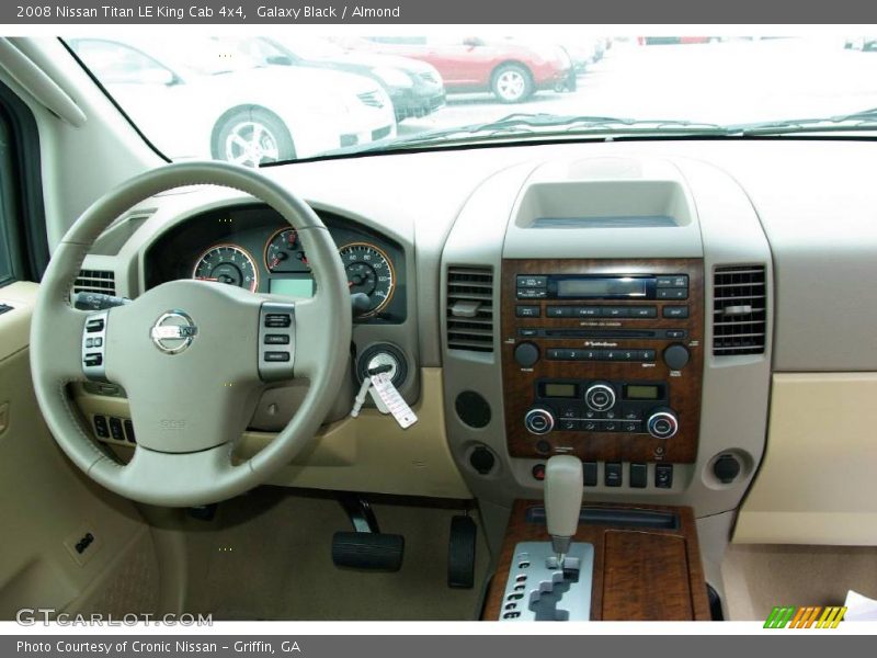 Galaxy Black / Almond 2008 Nissan Titan LE King Cab 4x4