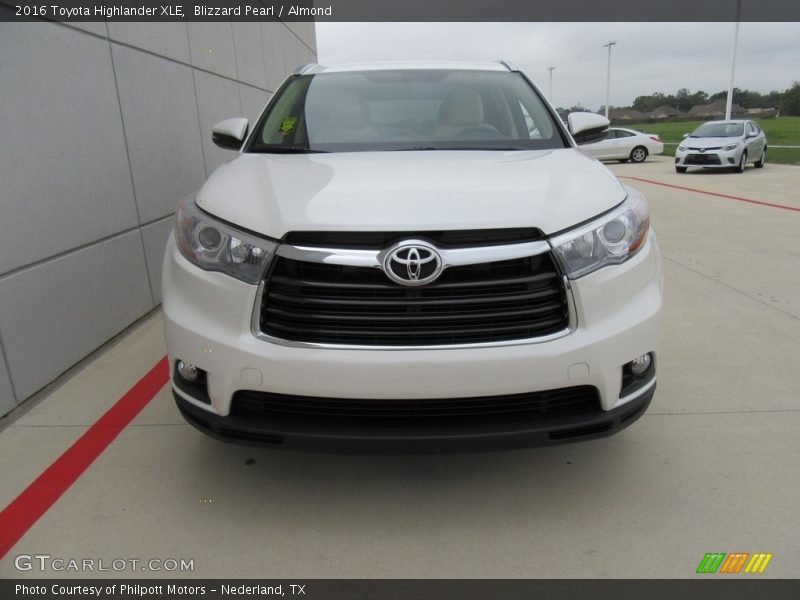 Blizzard Pearl / Almond 2016 Toyota Highlander XLE