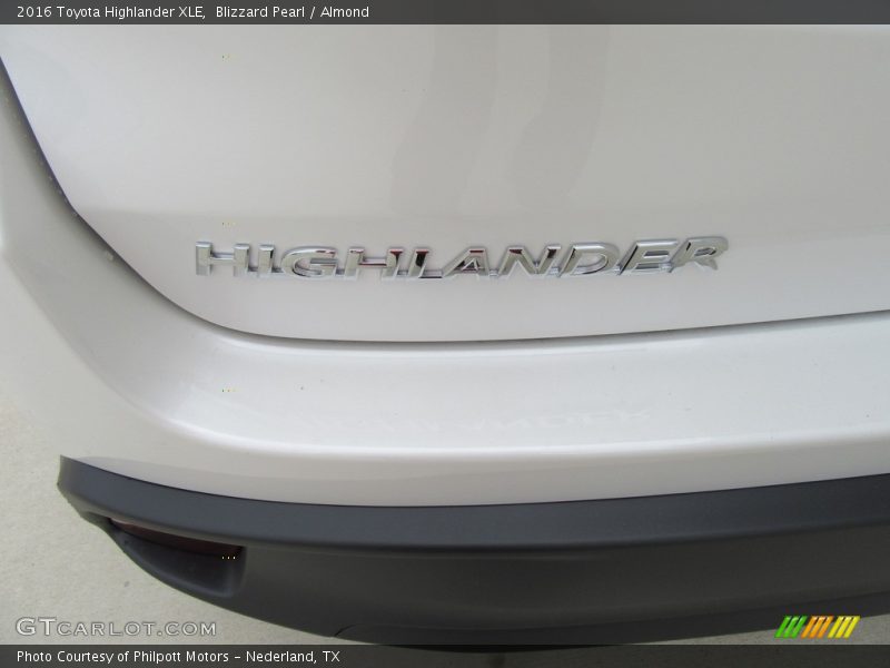 Blizzard Pearl / Almond 2016 Toyota Highlander XLE