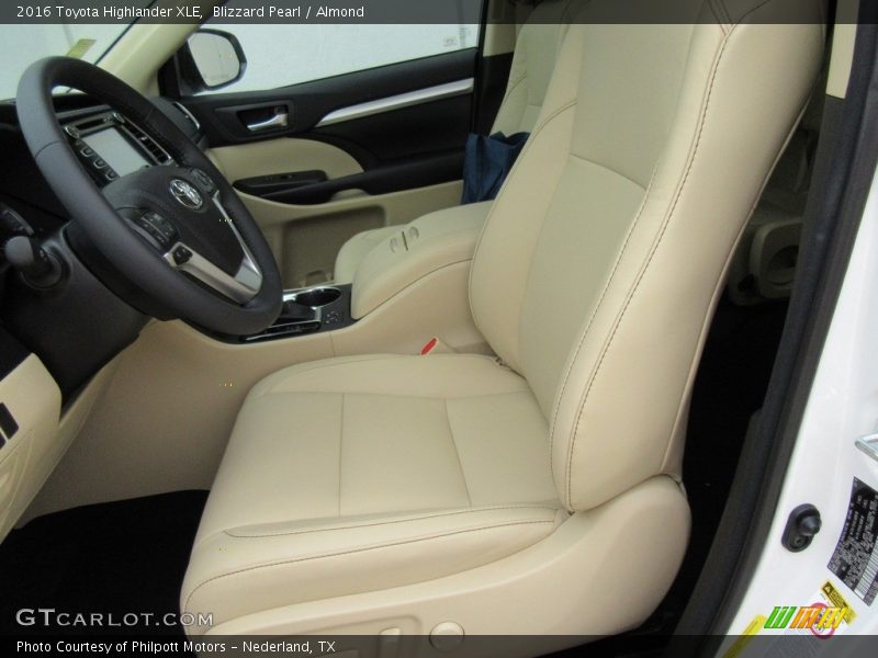 Blizzard Pearl / Almond 2016 Toyota Highlander XLE