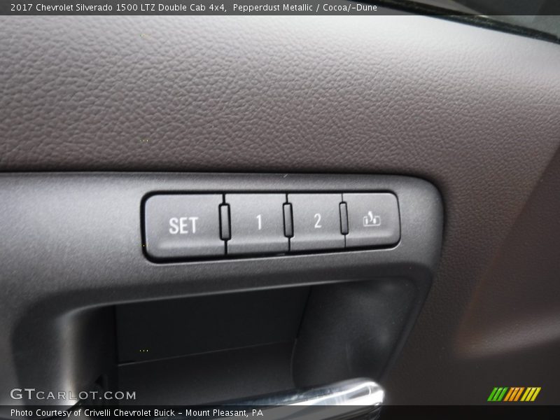 Pepperdust Metallic / Cocoa/­Dune 2017 Chevrolet Silverado 1500 LTZ Double Cab 4x4