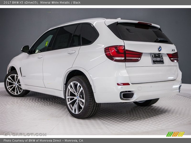 Mineral White Metallic / Black 2017 BMW X5 sDrive35i