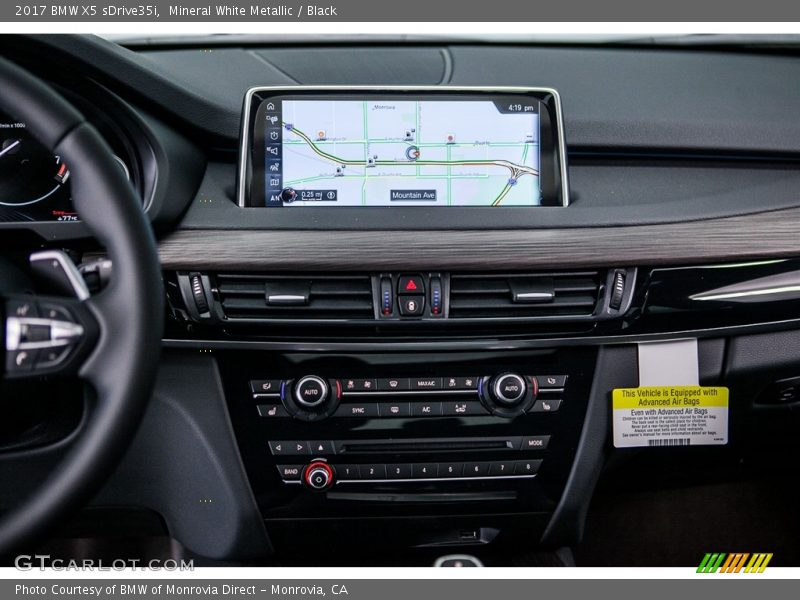 Mineral White Metallic / Black 2017 BMW X5 sDrive35i