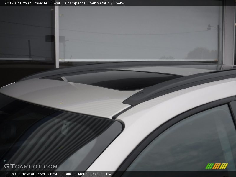 Champagne Silver Metallic / Ebony 2017 Chevrolet Traverse LT AWD